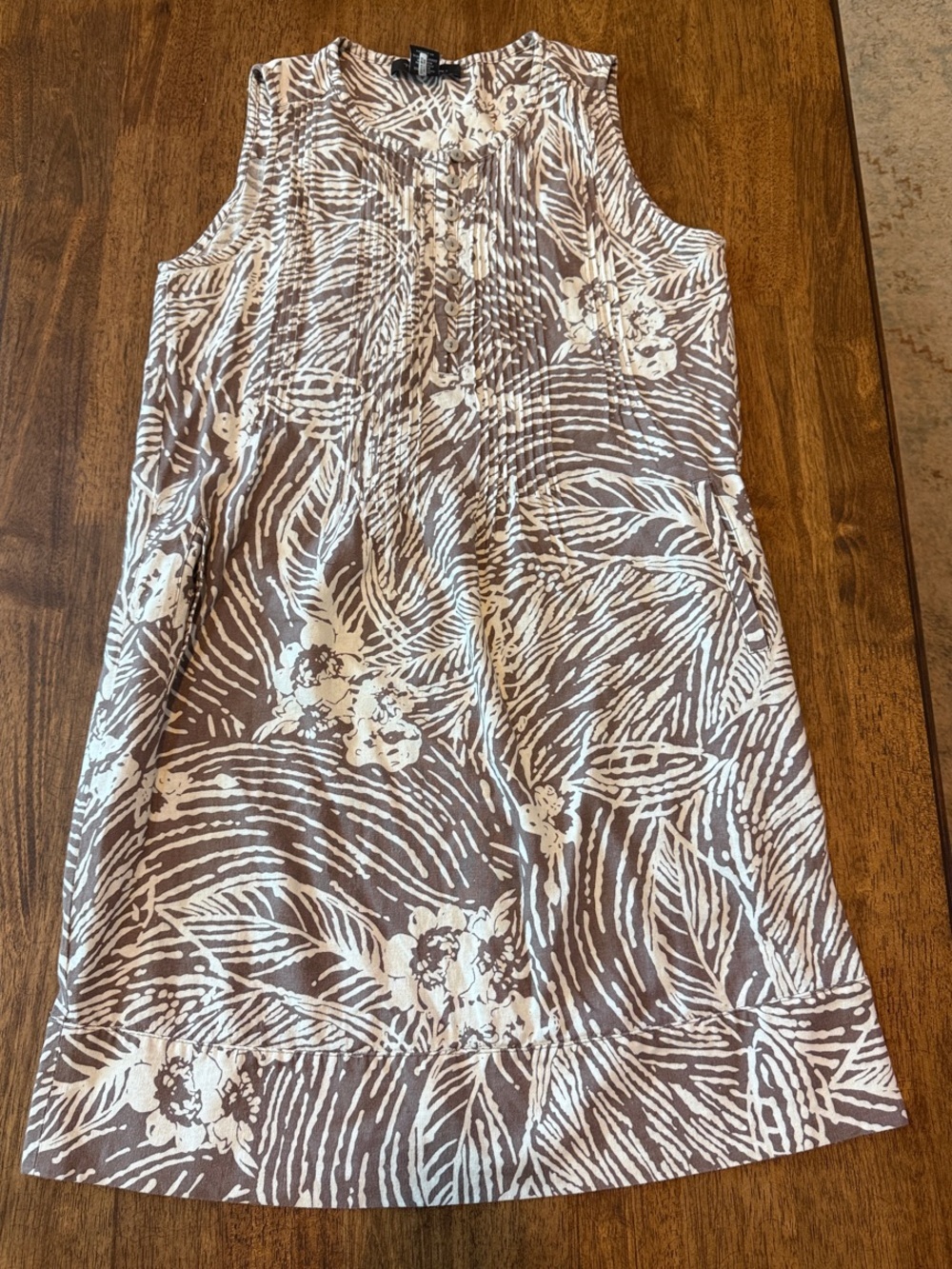 Brown & White Tropical Print Sleeveless Shift Dress - Picture 2 of 4